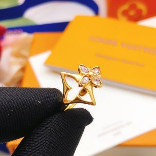 Louis Vuitton Star Blossom Open Ring